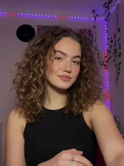 Beni kim görmediğinde nasıl bakıyorsun fark ettin mi?