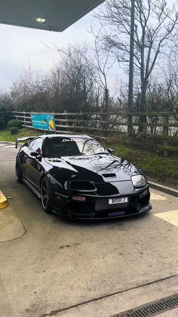 Edição de carro | Supra