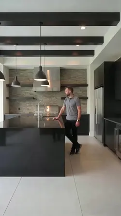 Swipe-Ready Luxury Home Tour