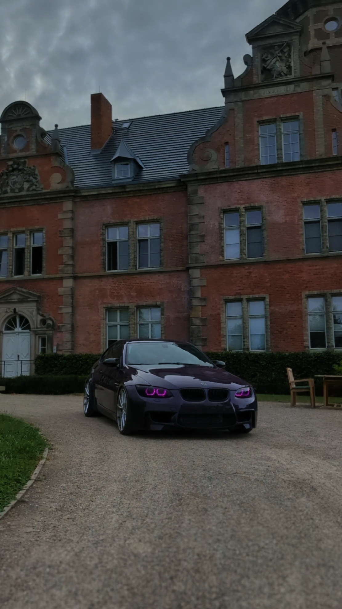 BEARBEITUNG FÜR AUTOS