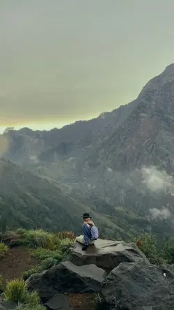 Aku mendakimu jauh