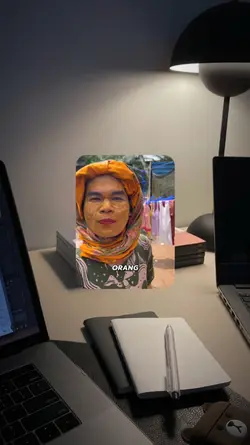 CahayamuTerlaluTrang