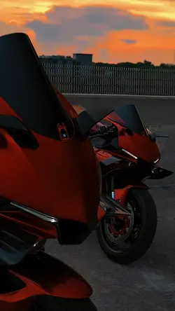 YAMAHA R1 EDIT