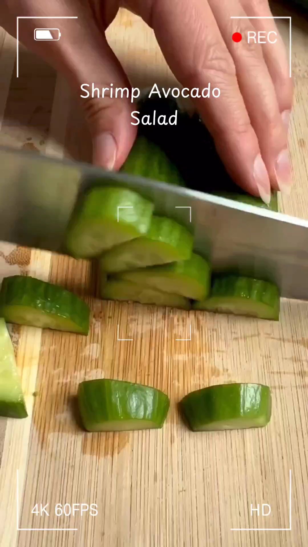 ENSALADA DE AGUACATE CON CAMARONES