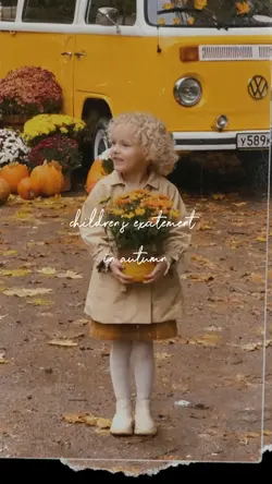 childrens in autumn