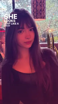 she looks just like 