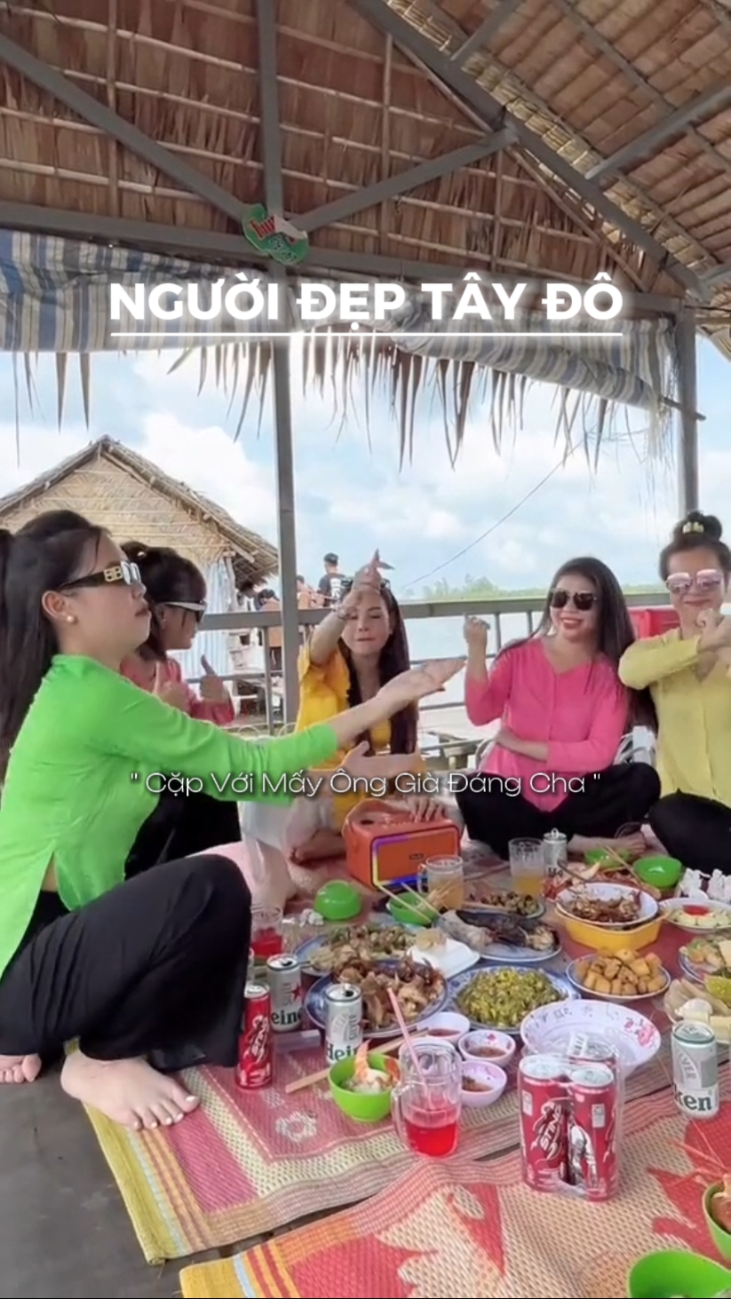 NGƯỜI ĐẸP TÂY DÔ 