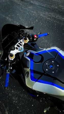 Moto/ Yamaha 