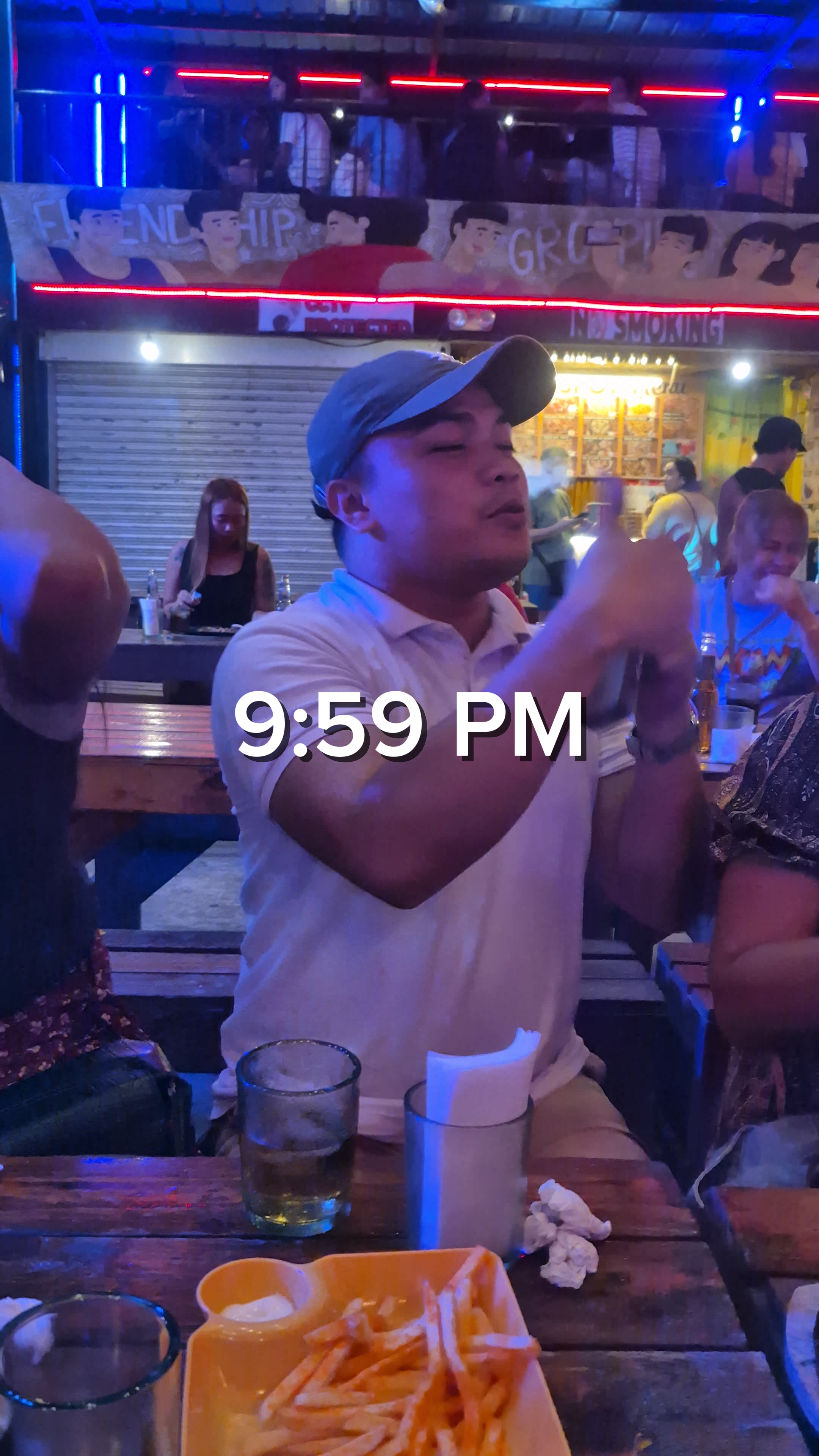 9: 59 a 10: 00 pm 