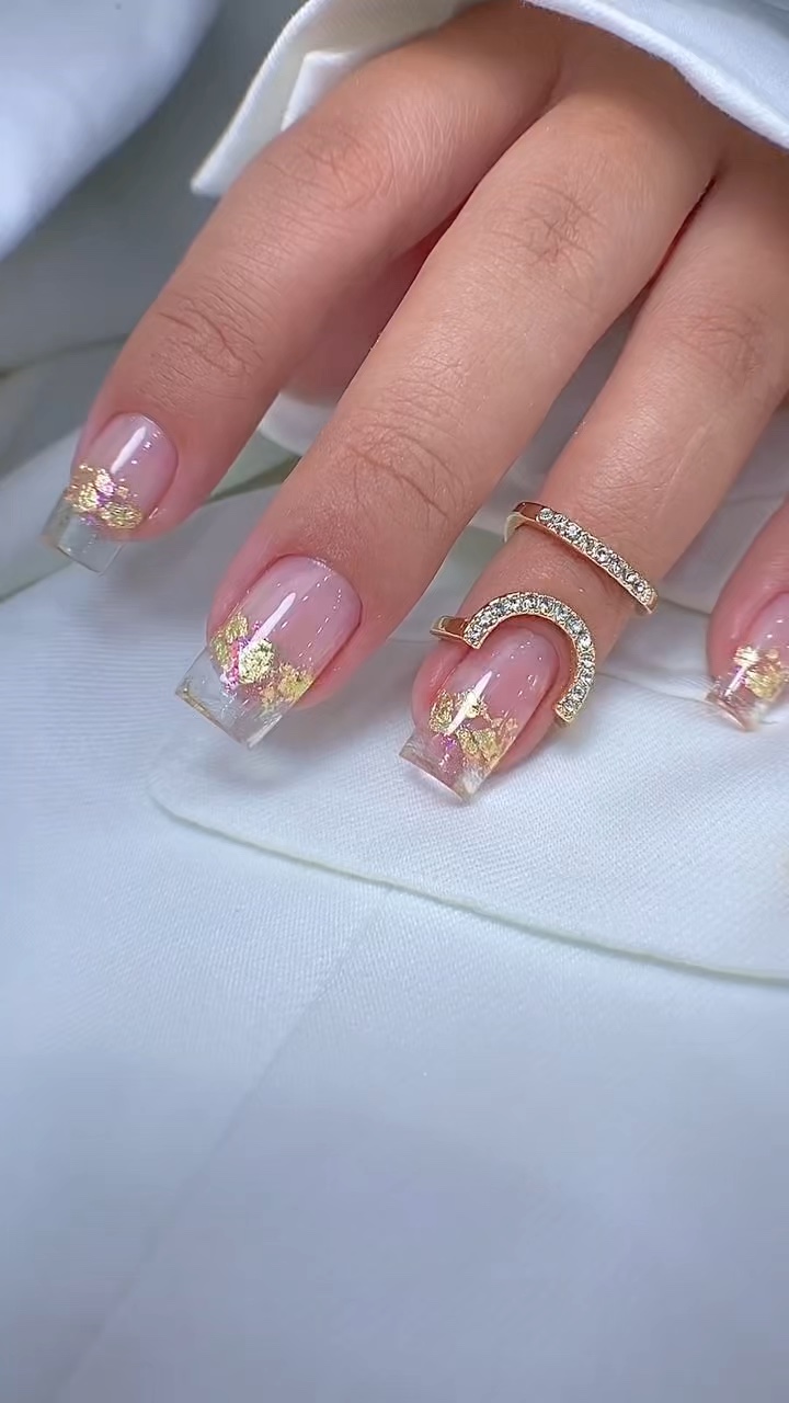 UÑAS