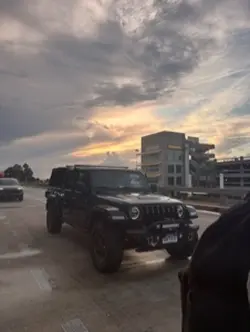 bri!! ur my ribs🤍🔐