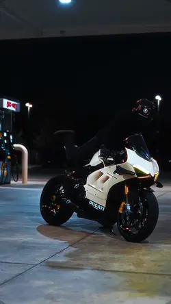 Ducati/ moto 