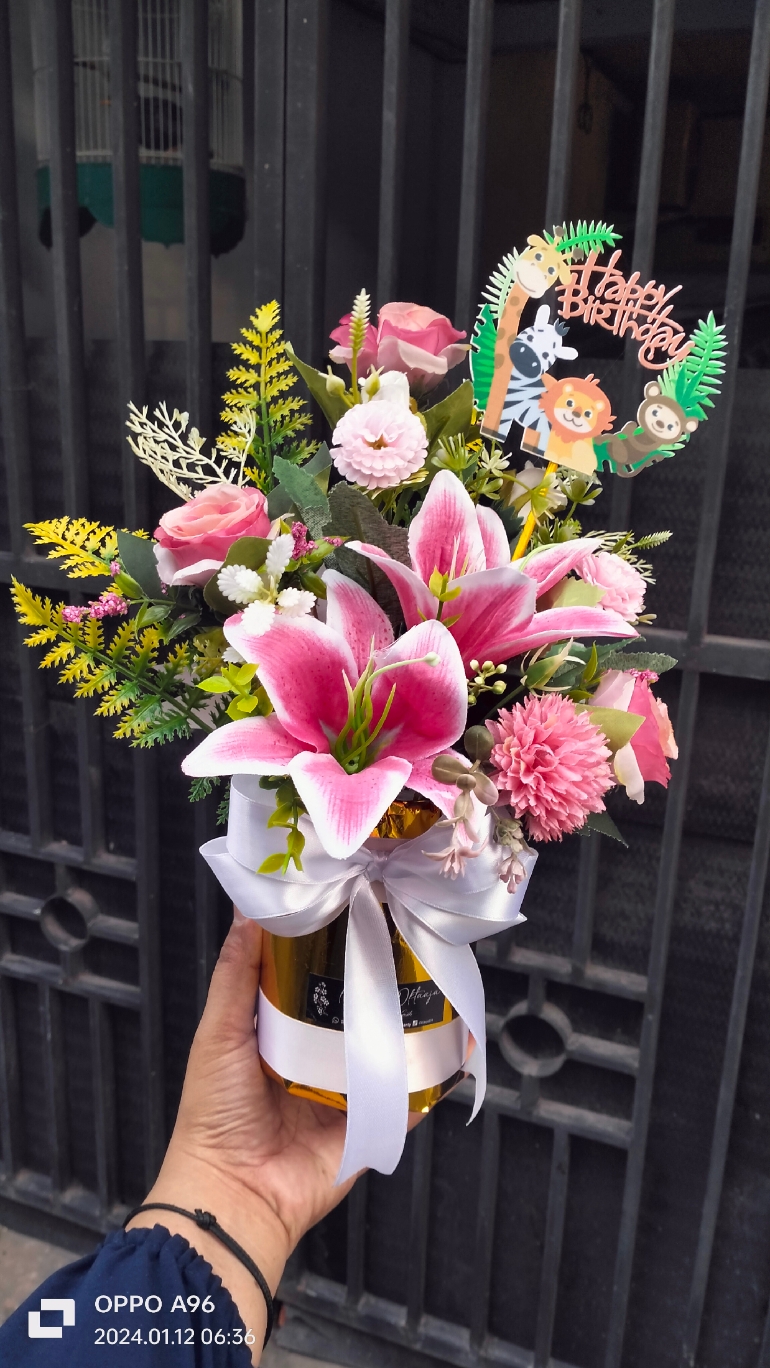 Brosur Promosi Buket Bunga - Pippit