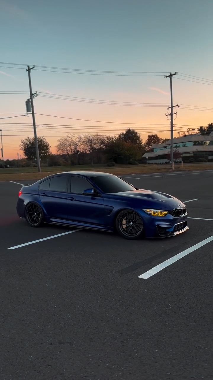 CAR 😍