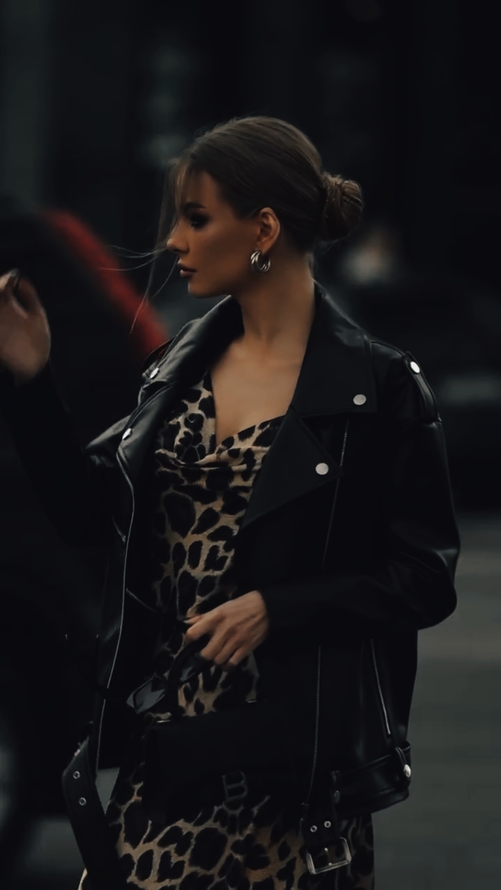 TENUE 
