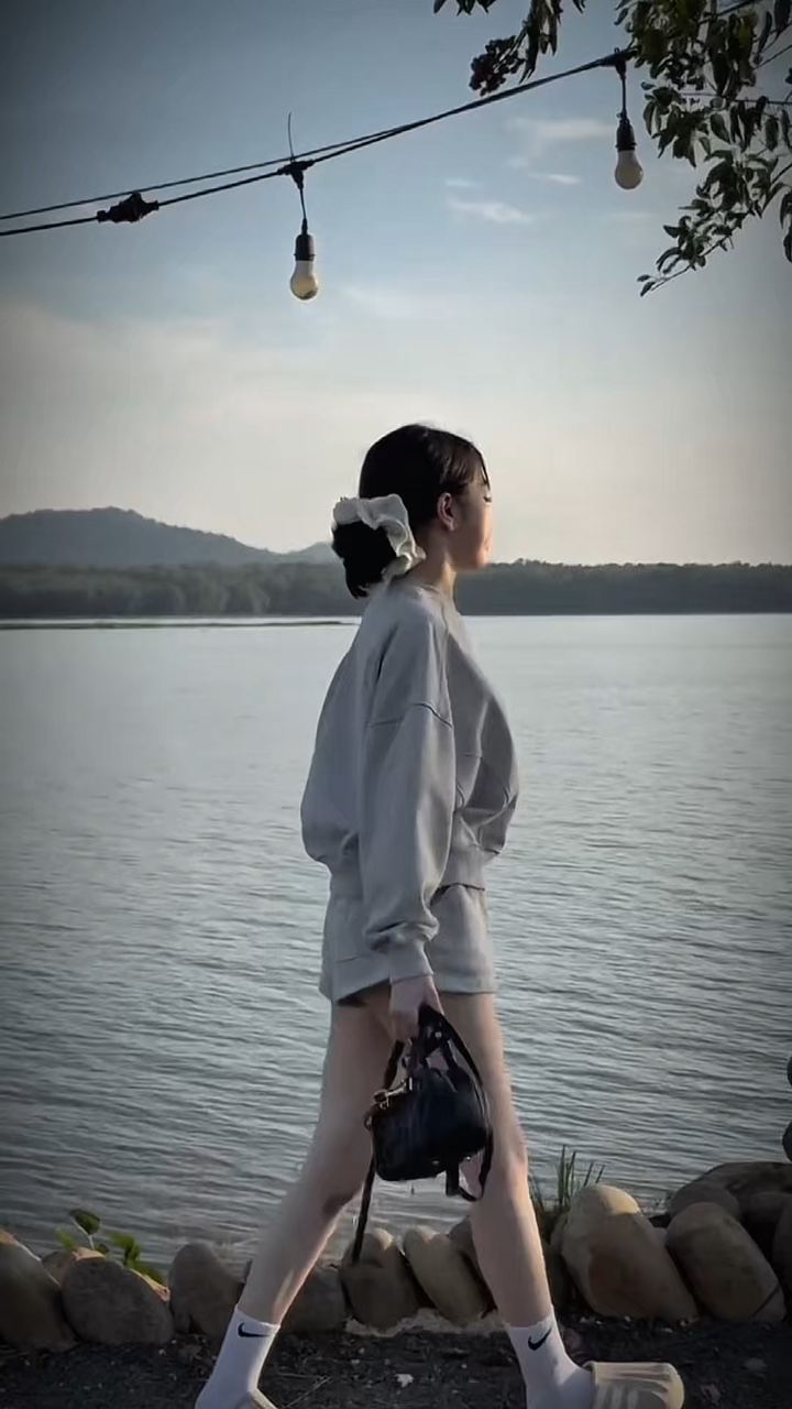 Một sương hai nắng 