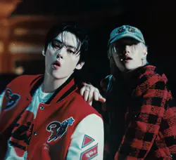 Skz all around the 🌏