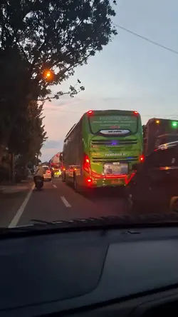 macet 
