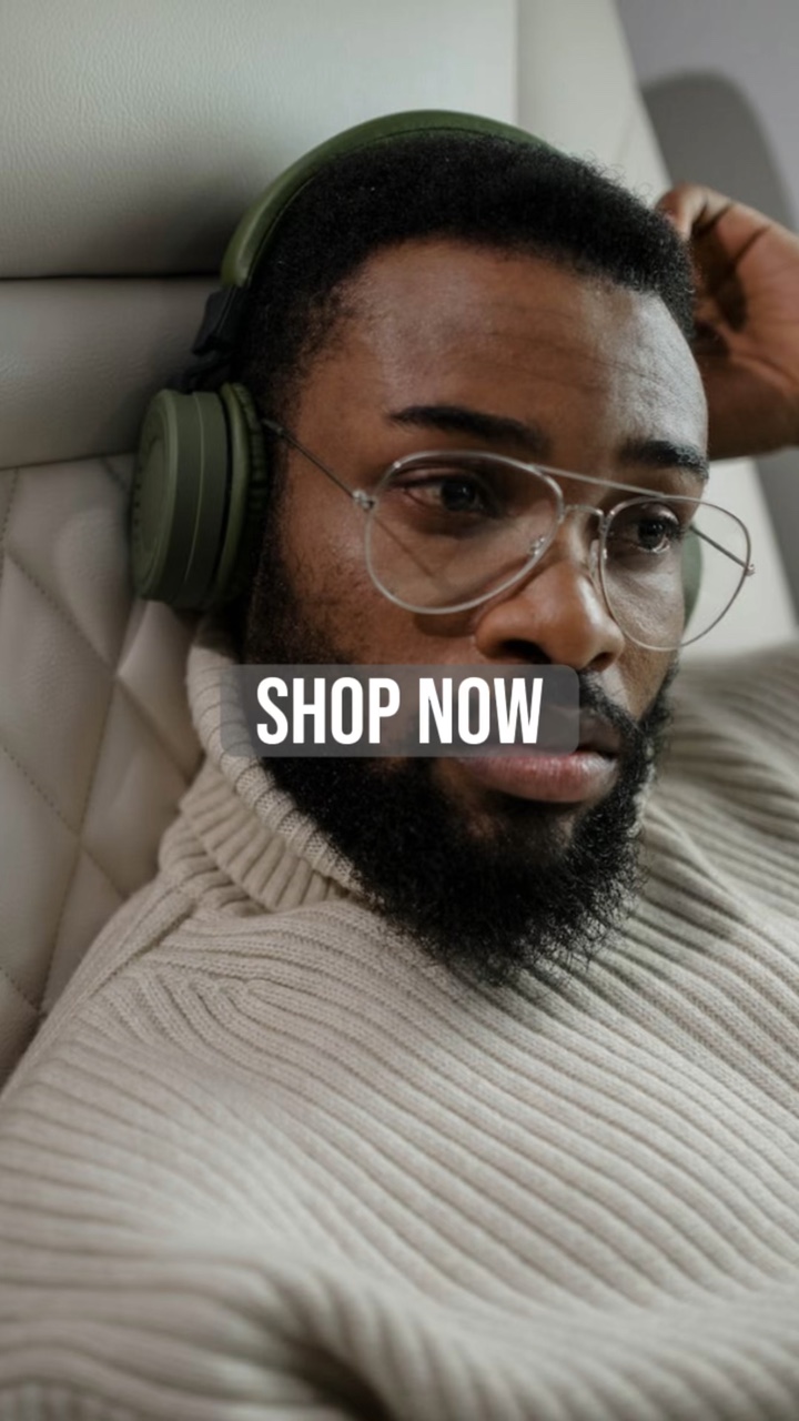 Exibição do produto do fone de ouvido Estilo TikTok de correspondência de batida