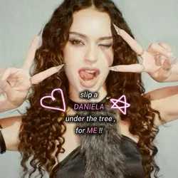 DANIELA ★ ☆