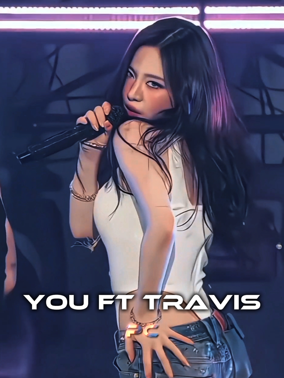 Estás Con Travis