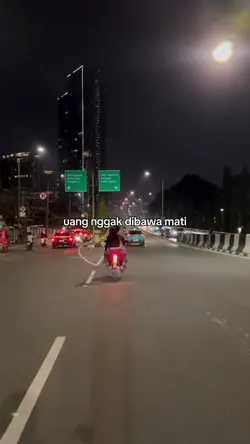 uang nggak dibawa ma