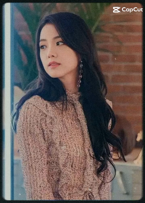 gulabi sadi X jisoo 