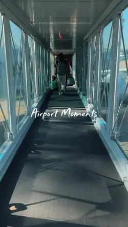 AIRPORT MOMENTS 