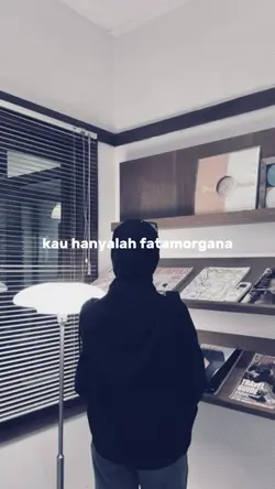 Sandiwara semu lirik