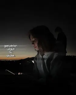 üzgün bu gözler.