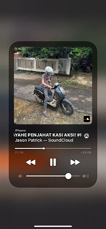 Suara Mendung / Baru 