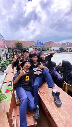 oh abang adek juga 