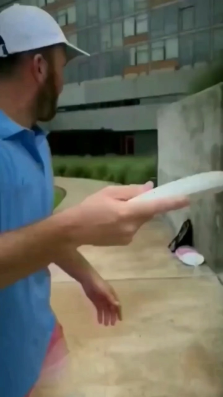Kleidung Produkt Display Spielmethoden TikTok Style