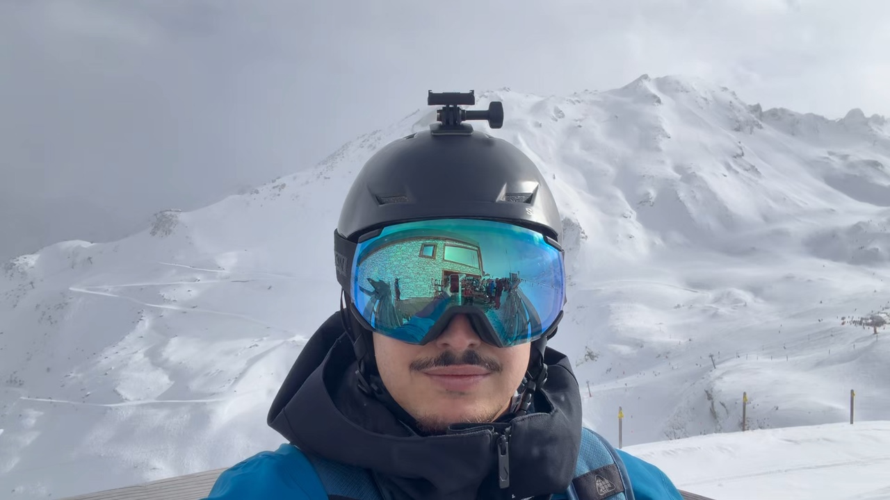 Ski selfie trend