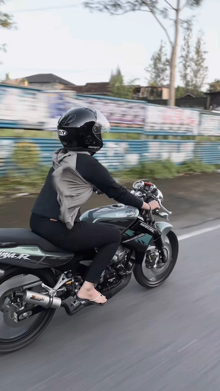 Kece em câmera lenta