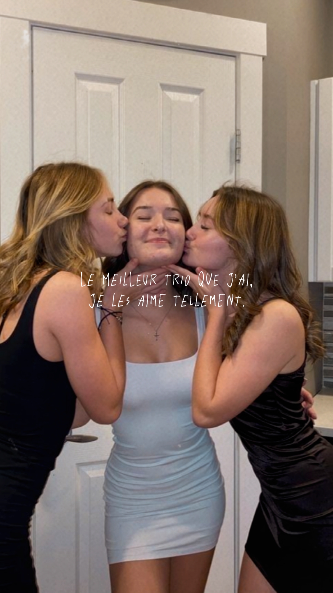 Trio Bff Selfies 