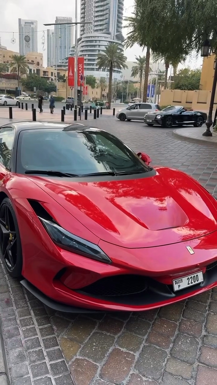 CINEMATIC FERRARI 