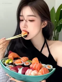 巨大な軍艦巻きを一皿食べる