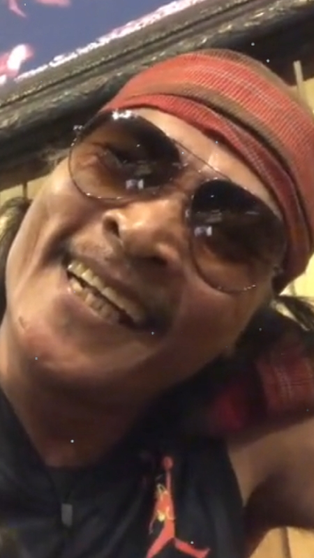 มองเหี้ยอะไร