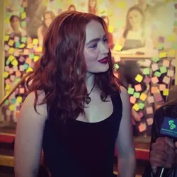 Sadie sink <3