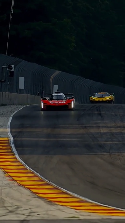 Racing car