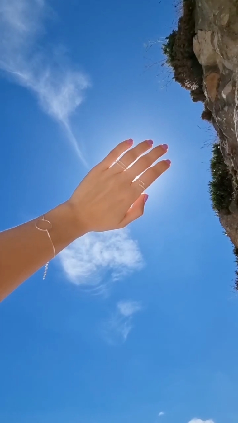 2 videos