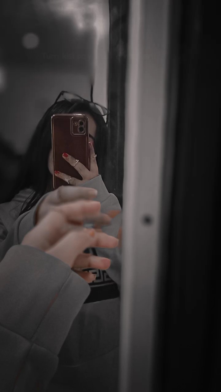 duniya jhoti lagti h