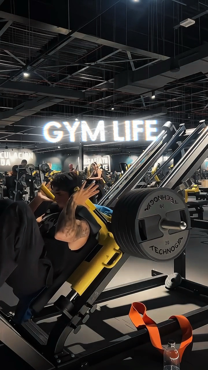 Fitnessstudio LIFE