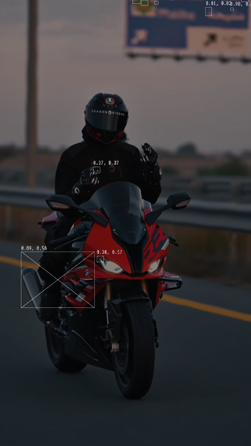 Motos