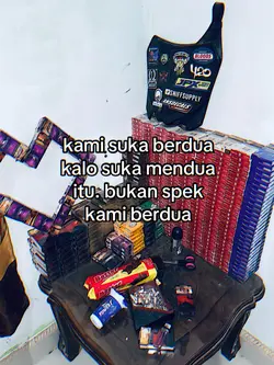 Kami suka berdua