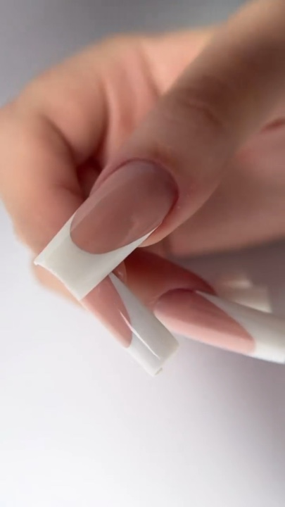 UÑAS