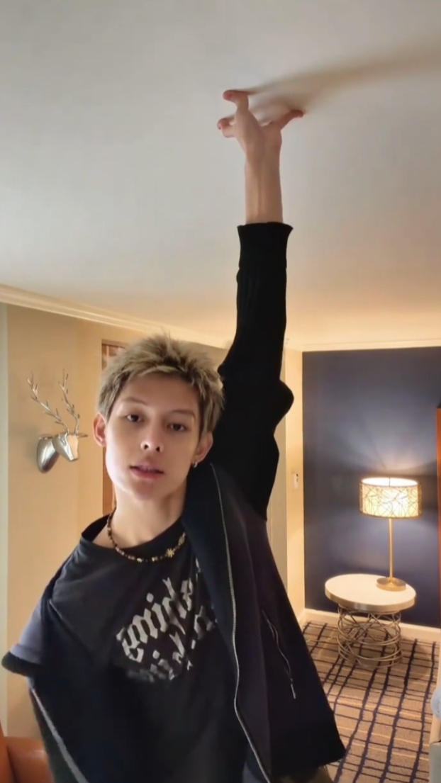 James como homem aranha