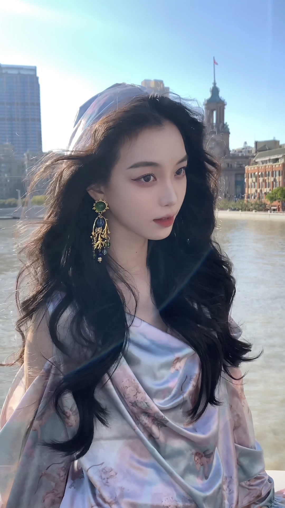 6 vid + 4 ảnh