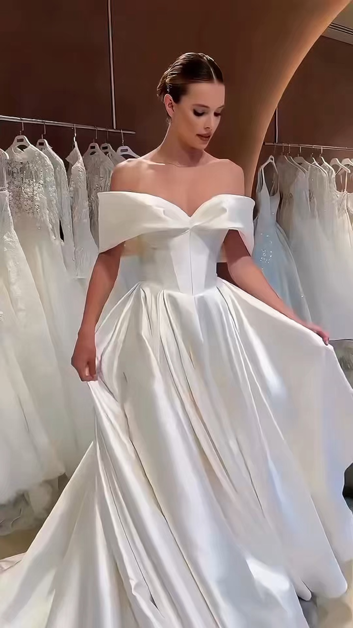 Vêtements de mariage 
